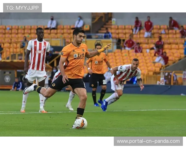 天气因素：2026年2月多场英超比赛可能因雨雪天气影响场地传球精度